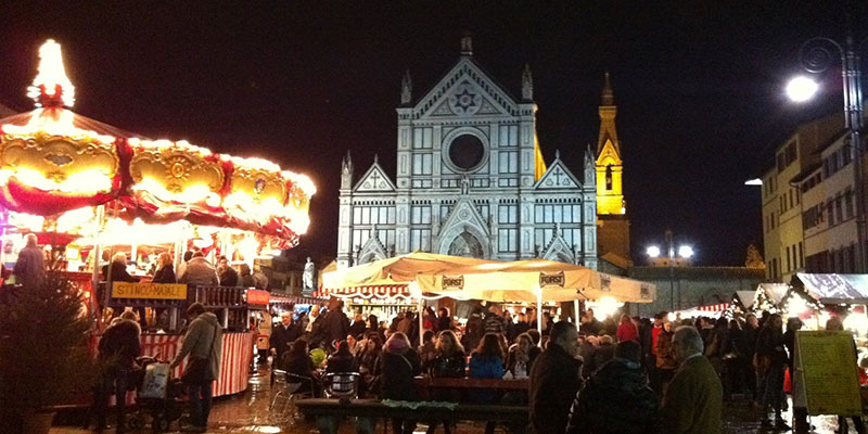 Mercatini di Natale in Italia: pizza Santa Croce a Firenze